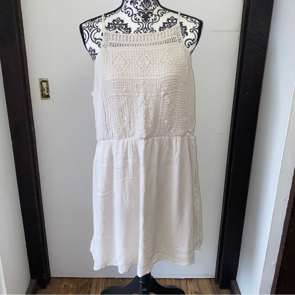 Mossimo Supply Co. Size XXL Cream Spaghetti Strap Dress with Crochet Front Panel